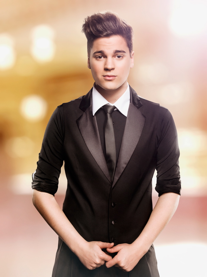 Lets Dance. 2013. Artisten Oscar Zia.